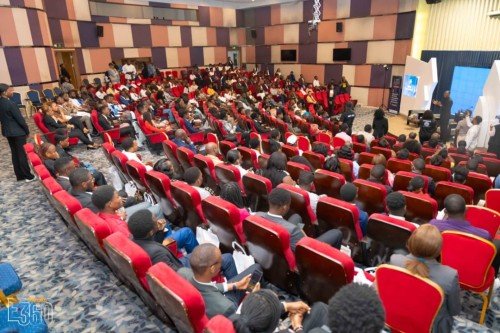 Concours Interuniversitaire Éloquence360