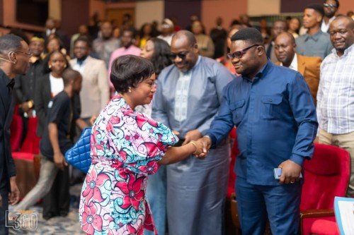 Concours Interuniversitaire Éloquence360